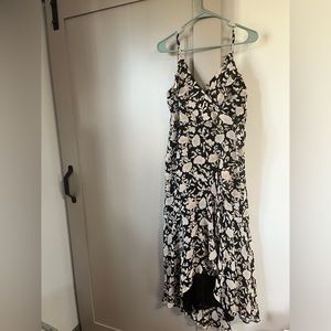 EXPRESS Size Medium Black and Tan hi-lo dress